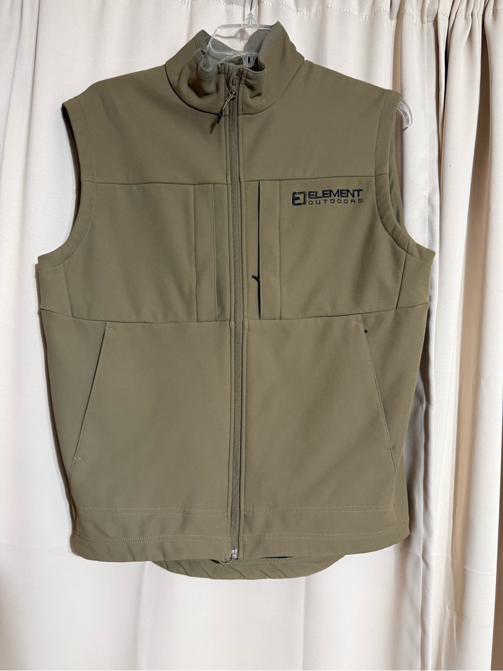 Element Outdoor peak series Vest in Olive/Tan